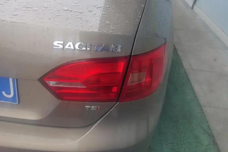 2014 Volkswagen Sagitar 1.4TSI Automatic Luxury — миниатюра 5