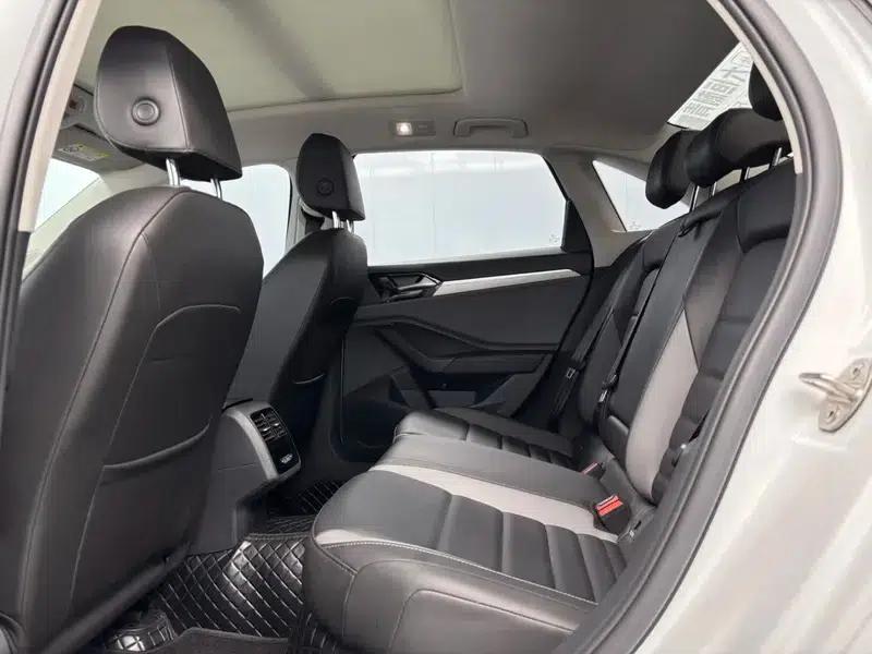 2022 Volkswagen Sagitar 280TSI DSG Excellence Edition — миниатюра 11