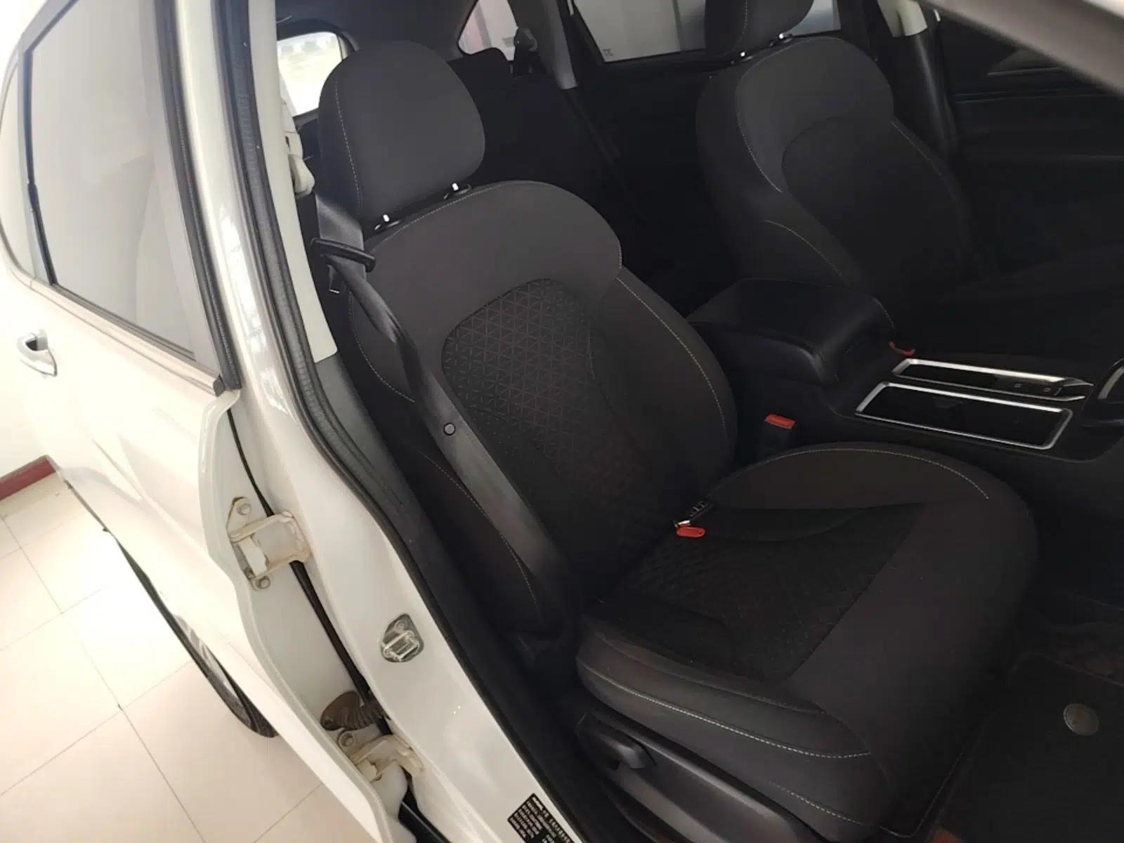 Haval M6 2021 PLUS 1.5T DCT Elite Smart Connectivity Model — миниатюра 19