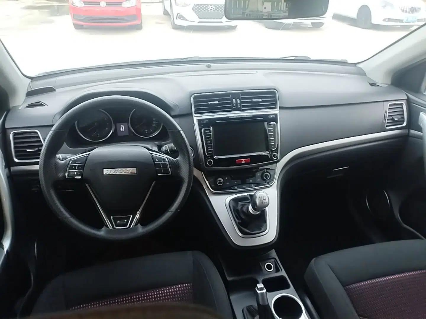 Haval M6 2018 1.5T Manual Two-Wheel Drive Urban Model — миниатюра 17