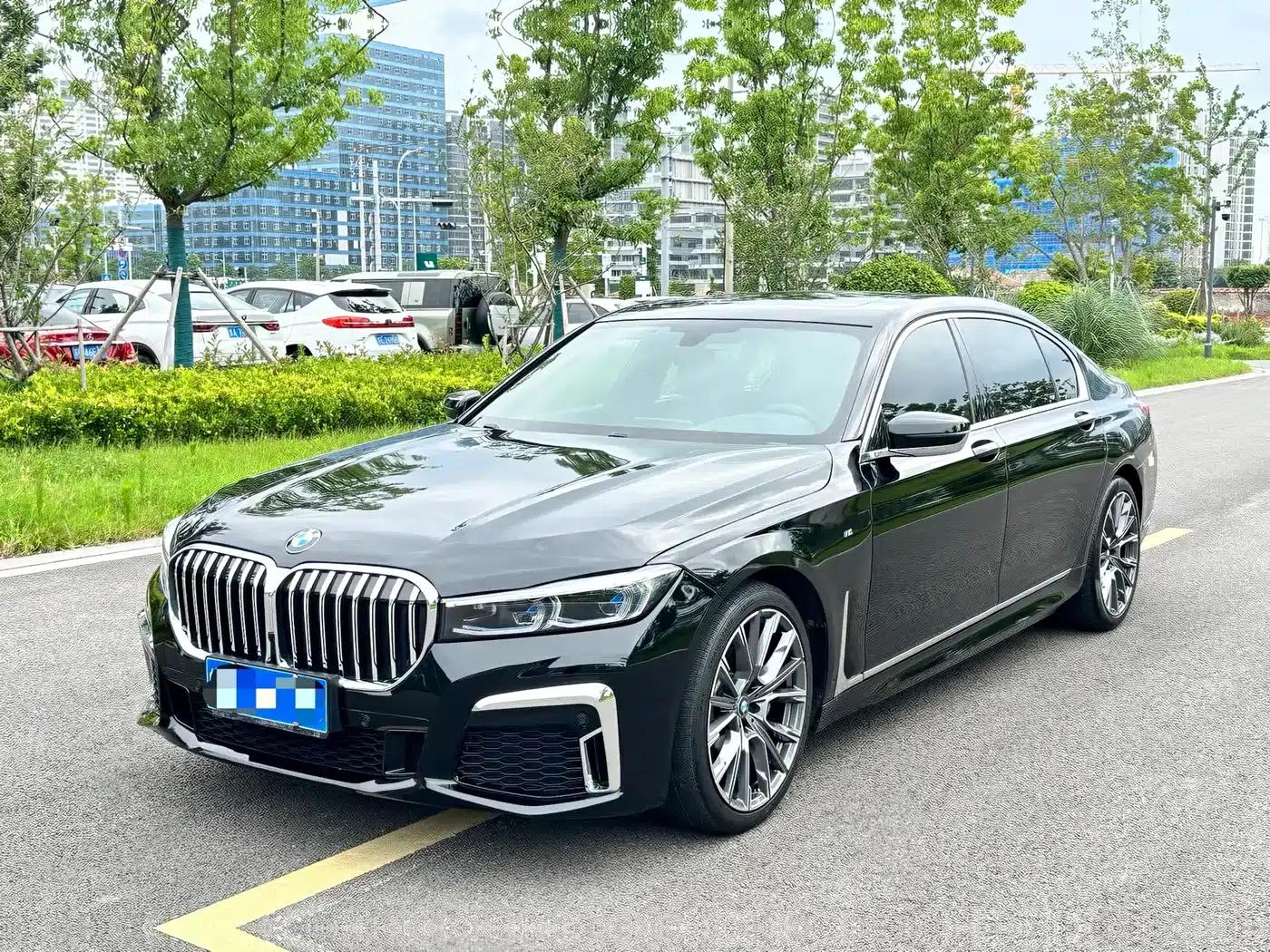 2018 BMW 7 Series 740Li Leading Model, Excellence Package — миниатюра 1