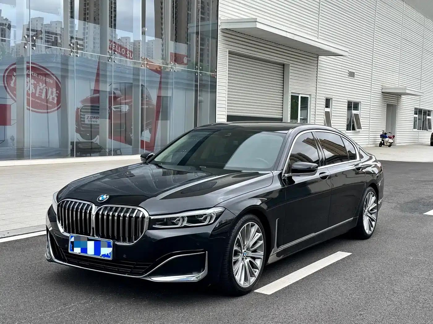 2019 BMW 7 Series 740Li Leading Luxury Package — миниатюра 1