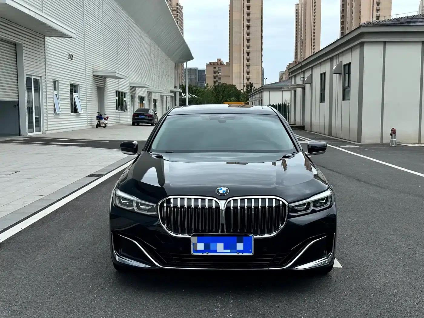 2019 BMW 7 Series 740Li Leading Luxury Package — миниатюра 2