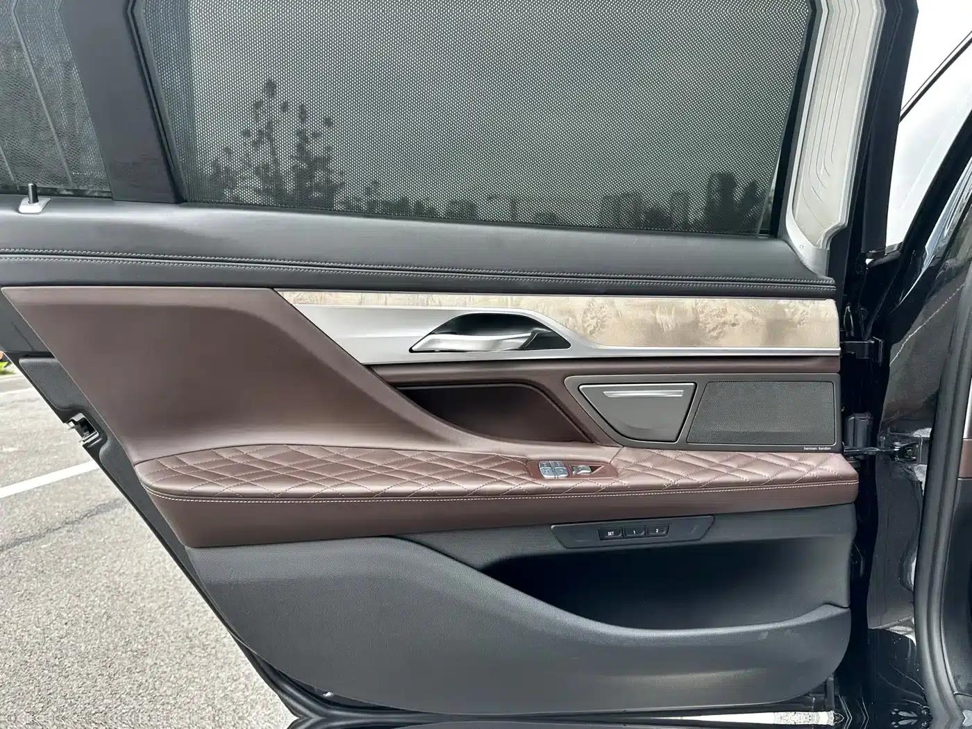 2019 BMW 7 Series 740Li Leading Luxury Package — миниатюра 7