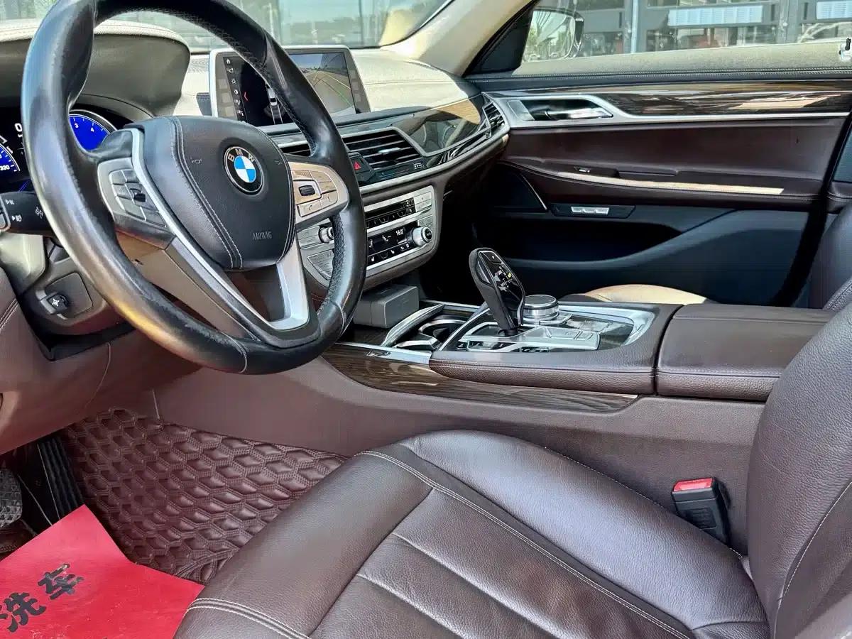 2016 BMW 7 Series 730Li Luxury — миниатюра 10