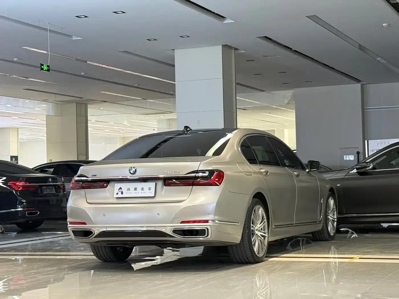 2019 BMW 7 Series 740Li xDrive Executive Luxury Package — миниатюра 16