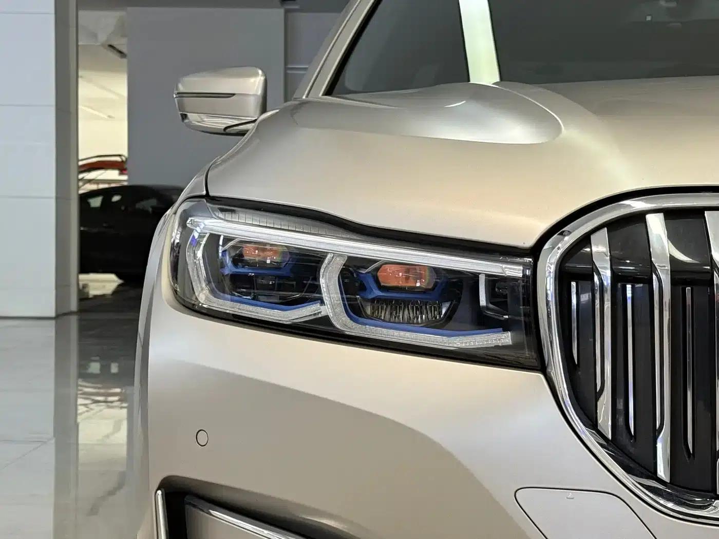 2019 BMW 7 Series 740Li xDrive Executive Luxury Package — миниатюра 4