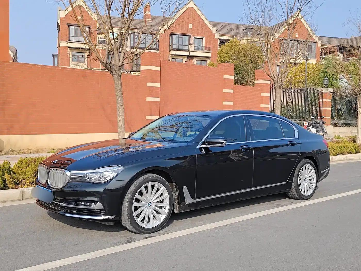 2018 BMW 7 Series 730Li Leading Excellence Package — миниатюра 16