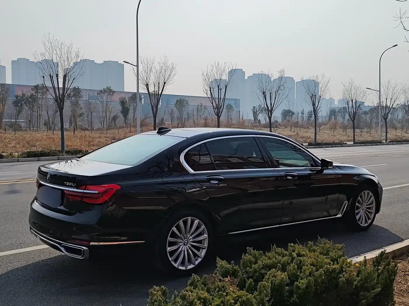 2018 BMW 7 Series 730Li Leading Excellence Package — миниатюра 29