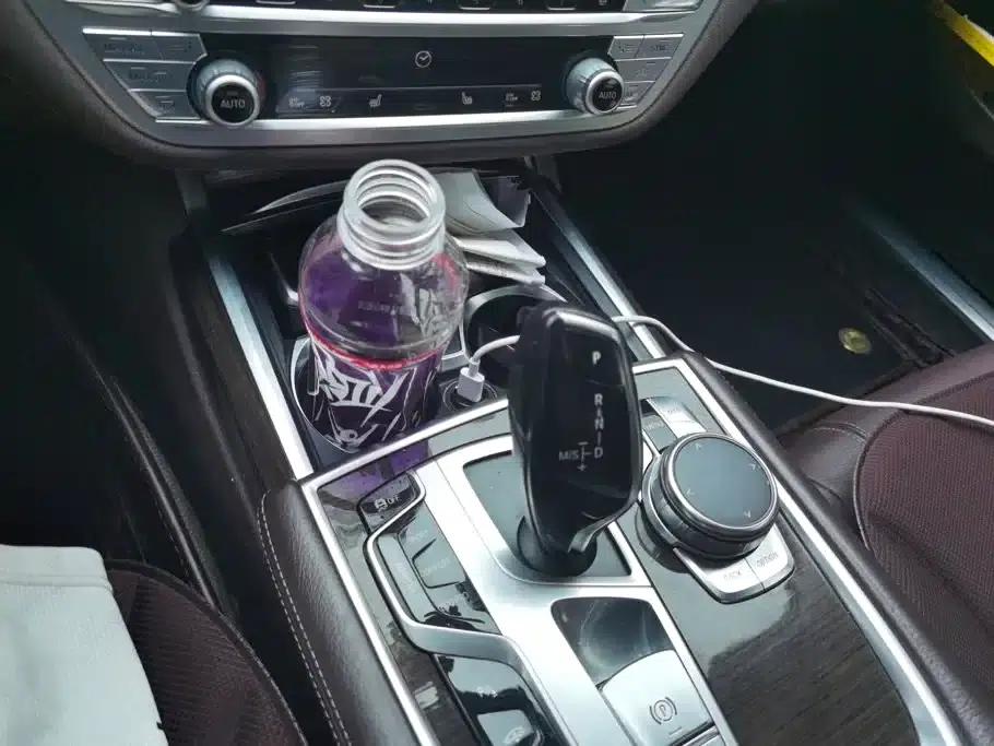 2016 BMW 7 Series 730Li Leading Edition — миниатюра 16