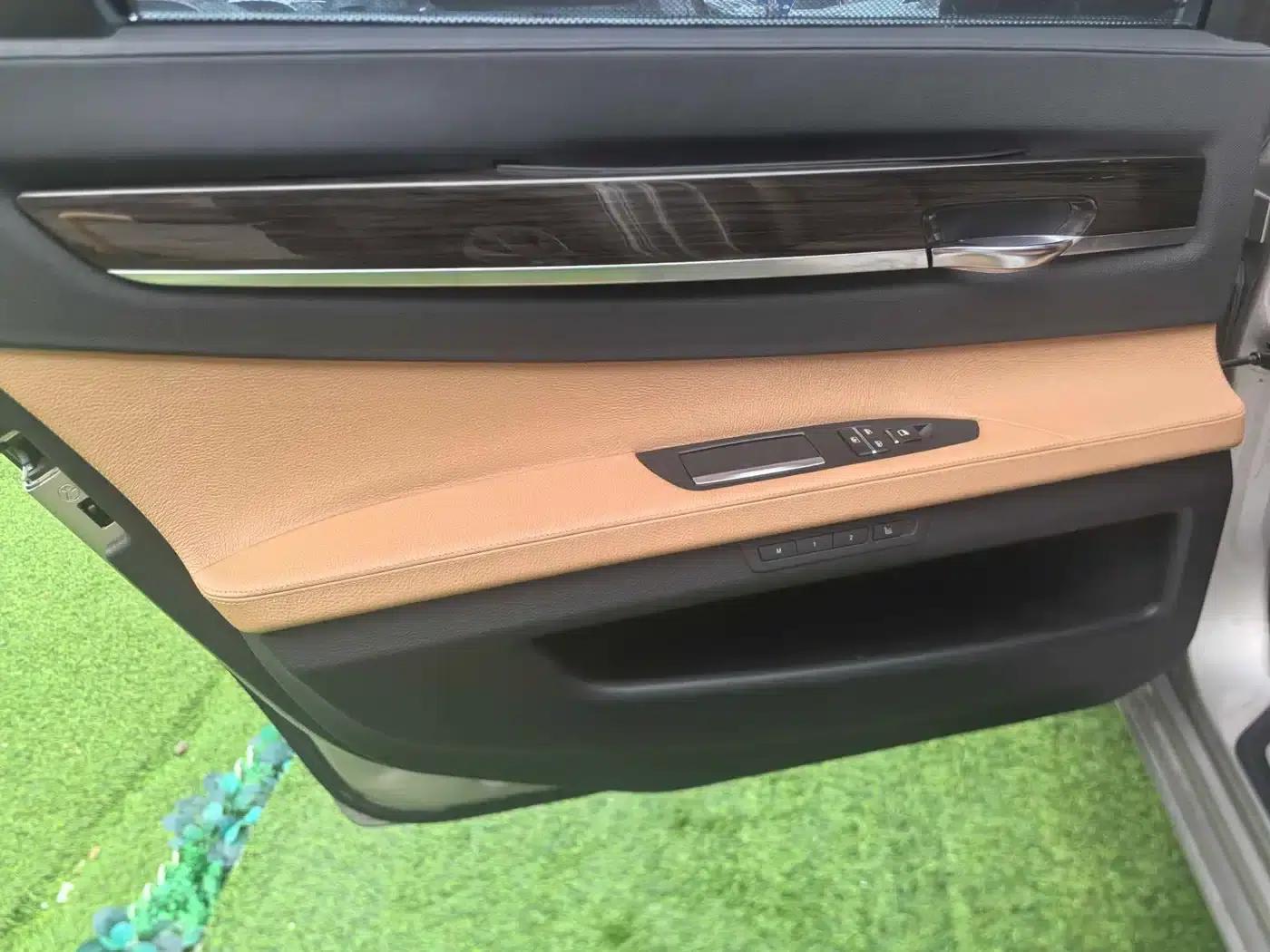 2013 BMW 7 Series 730Li Luxury — миниатюра 15