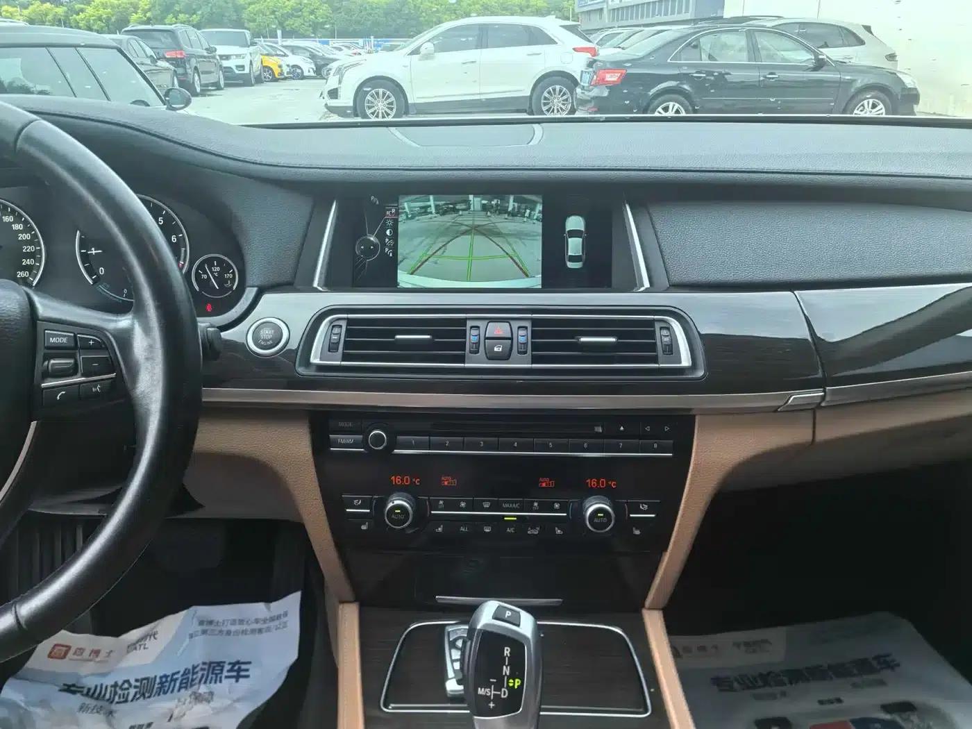 2013 BMW 7 Series 730Li Luxury — миниатюра 17