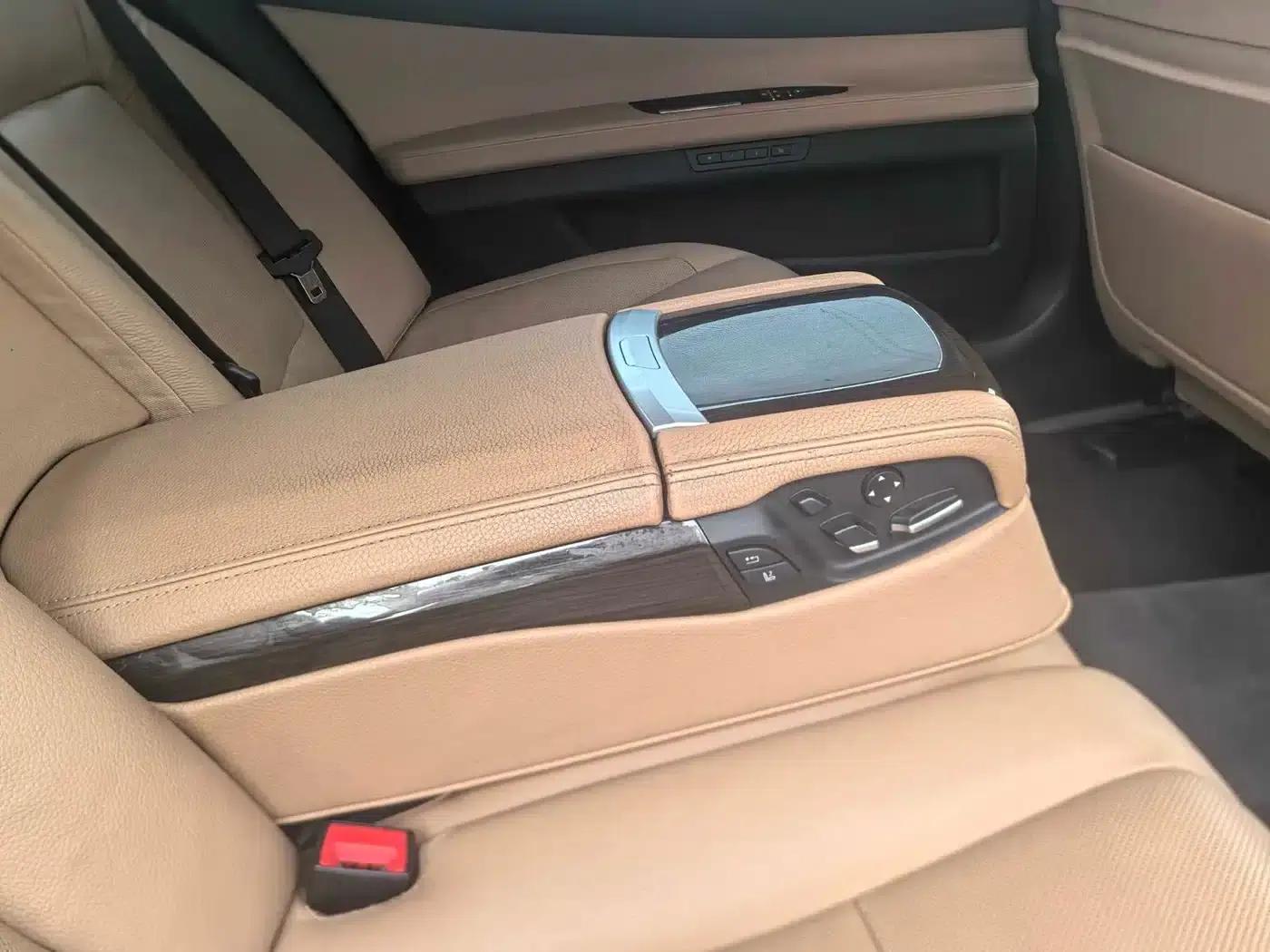 2013 BMW 7 Series 730Li Luxury — миниатюра 18