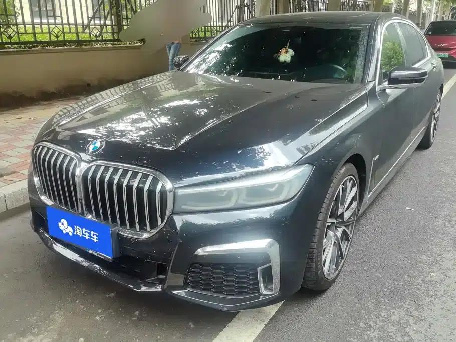 2019 BMW 7 Series 730Li M Sport Package — миниатюра 1