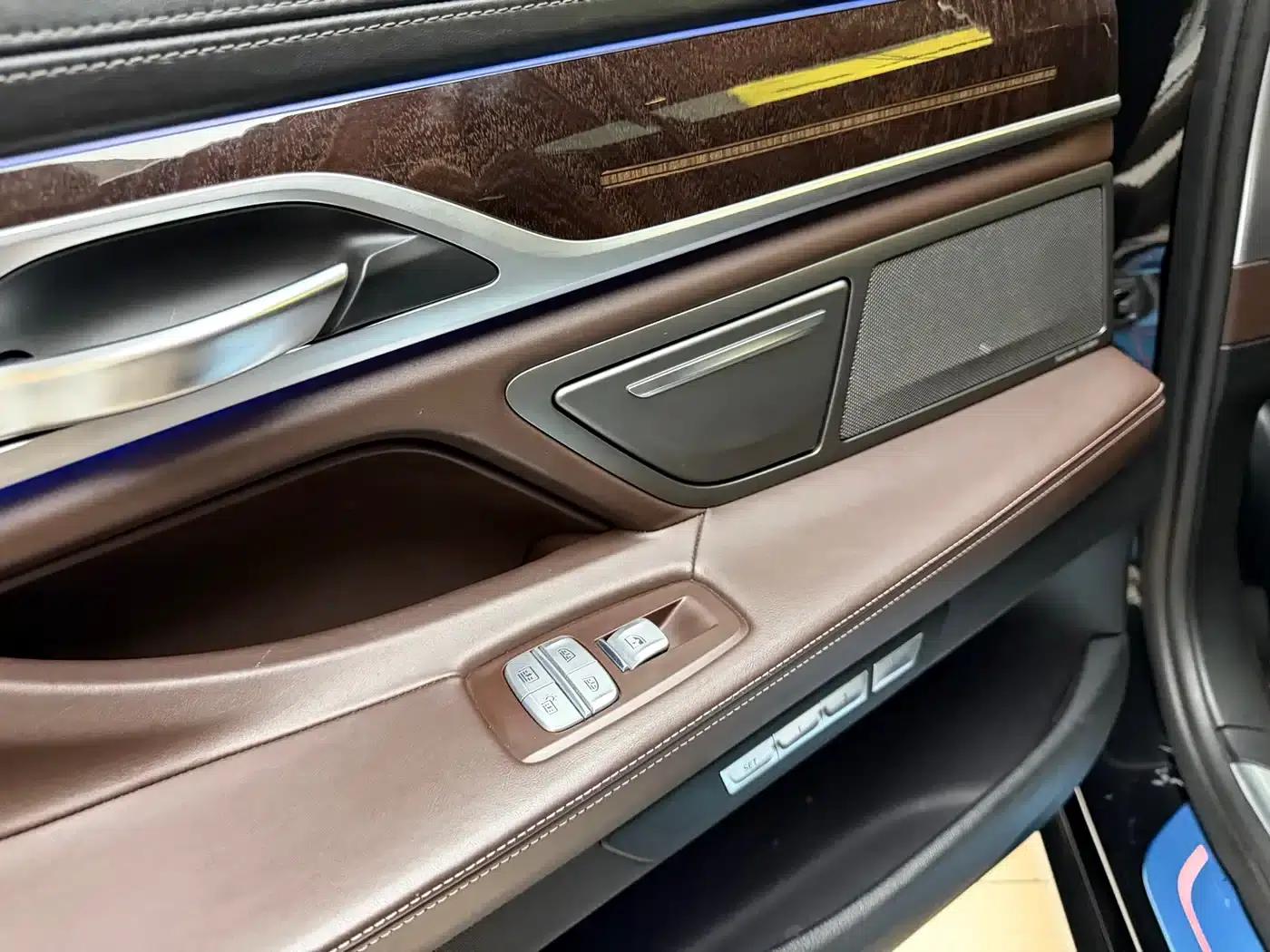 2017 BMW 7 Series 740Li xDrive Luxury — миниатюра 7