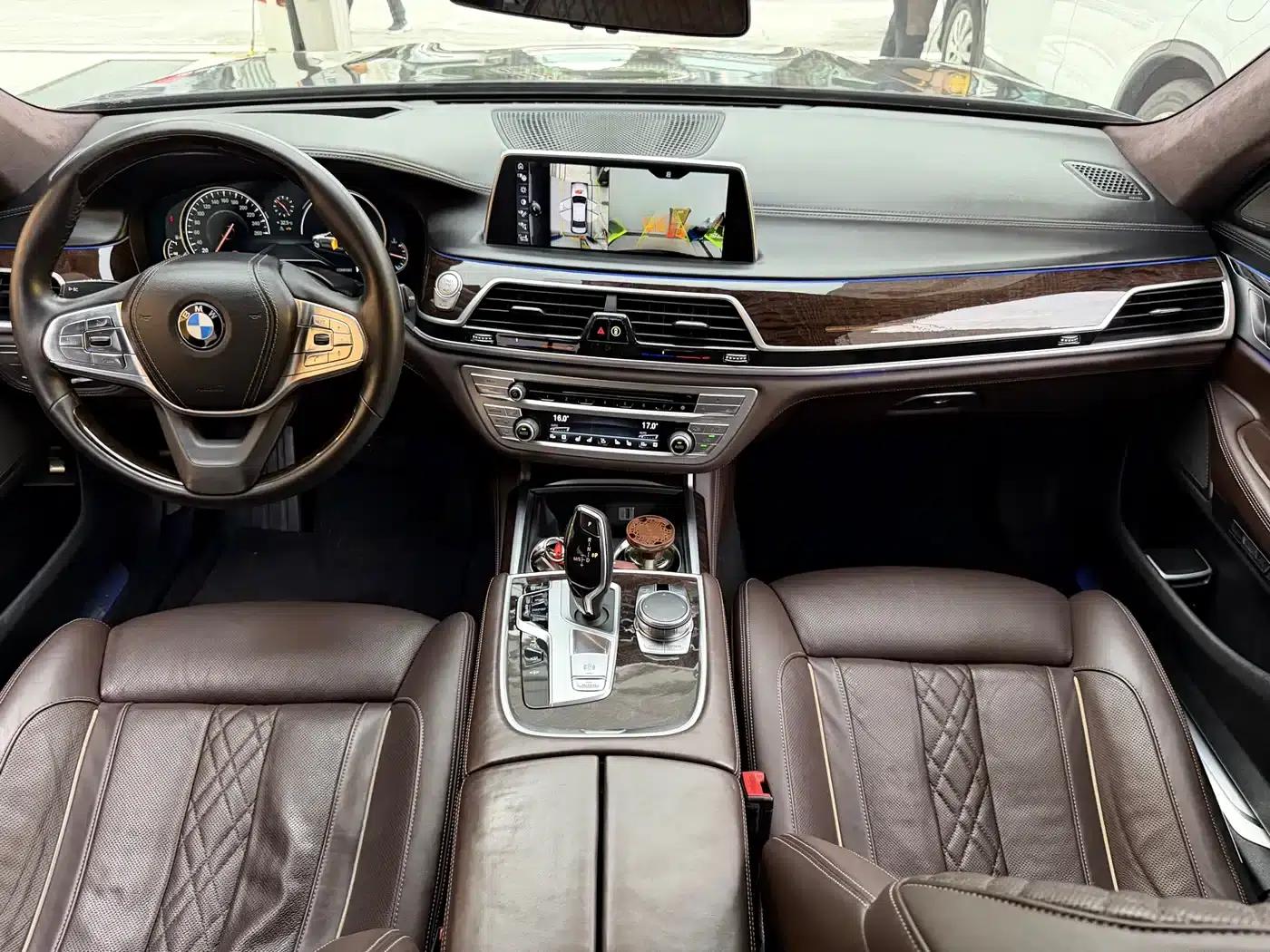 2017 BMW 7 Series 740Li xDrive Luxury — миниатюра 10