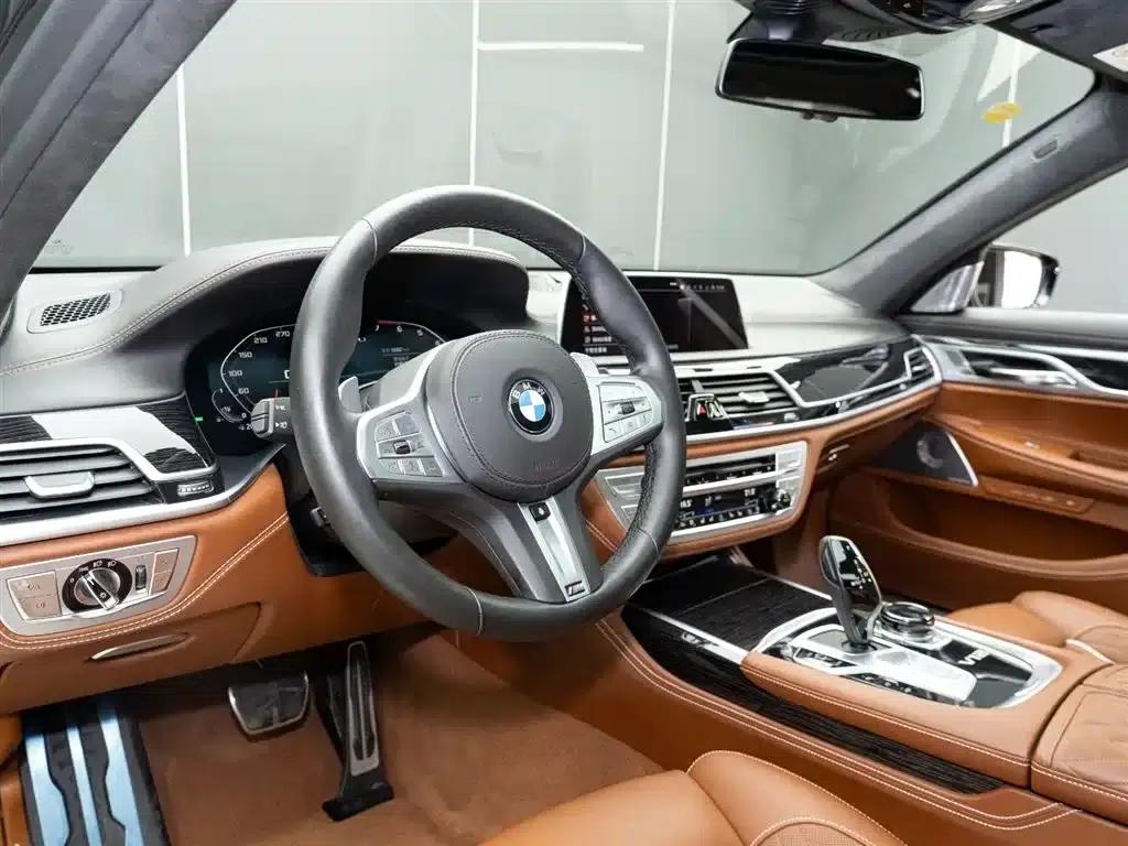 2019 BMW 7 Series Facelift M760Li xDrive V12 Luxury Package — миниатюра 11