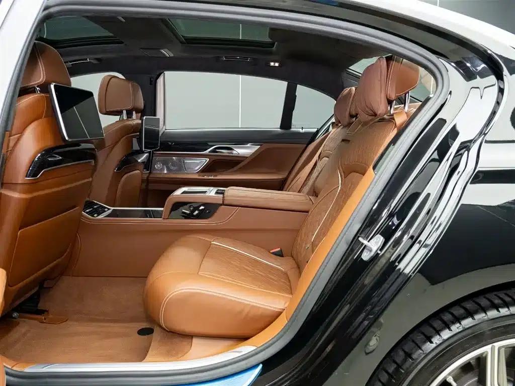 2019 BMW 7 Series Facelift M760Li xDrive V12 Luxury Package — миниатюра 12