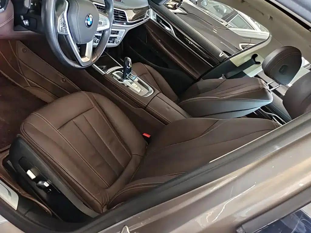 2018 BMW 7 Series 730Li Leading Excellence Package — миниатюра 15