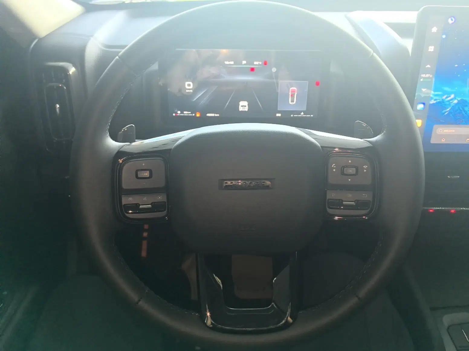 Haval H9 2024 2.0T Gasoline Four-Wheel Drive Explore Edition — миниатюра 13