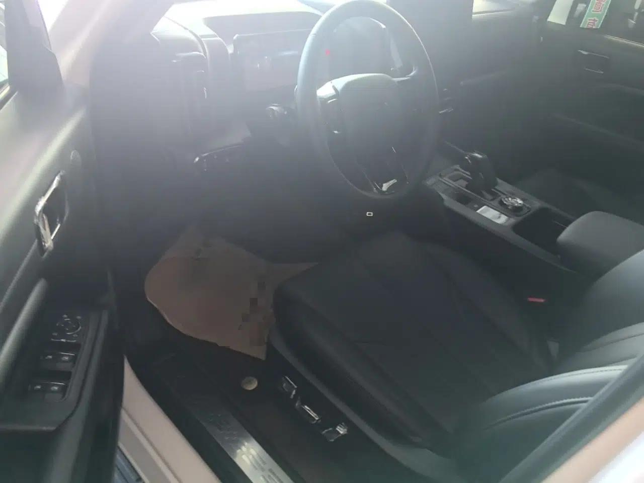 Haval H9 2024 2.0T Gasoline Four-Wheel Drive Explore Edition — миниатюра 18