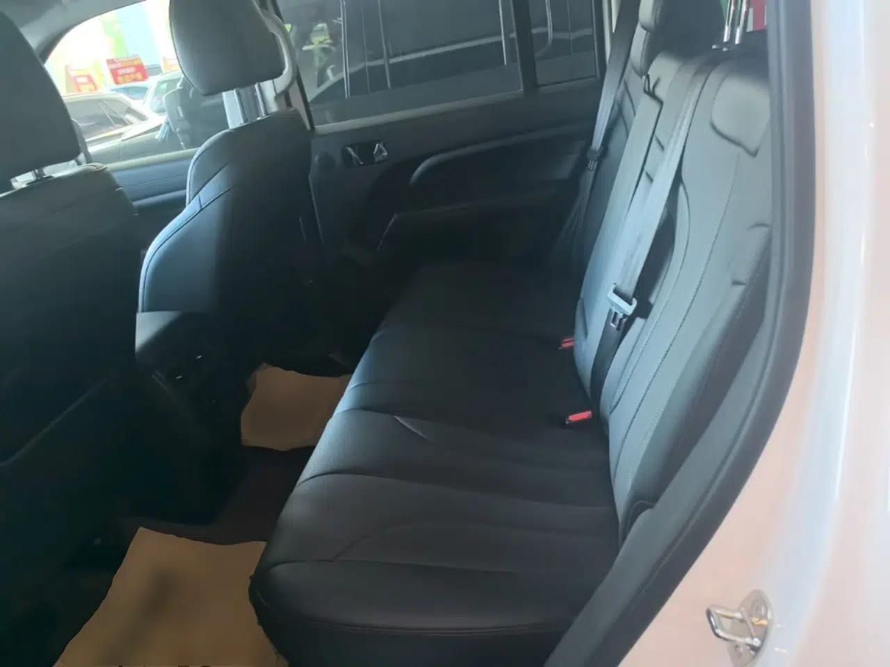 Haval H9 2024 2.0T Gasoline Four-Wheel Drive Explore Edition — миниатюра 20