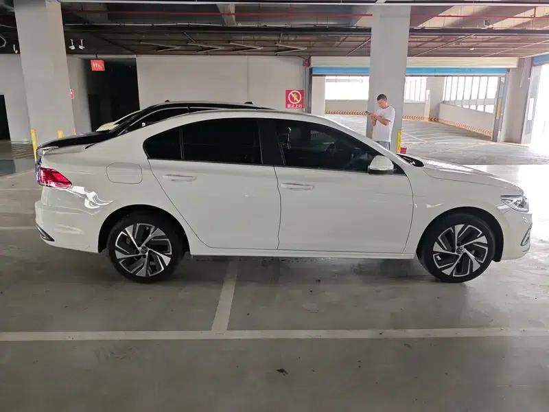 2025 Volkswagen Bora 200TSI DSG Joyful Navigation Edition — миниатюра 5