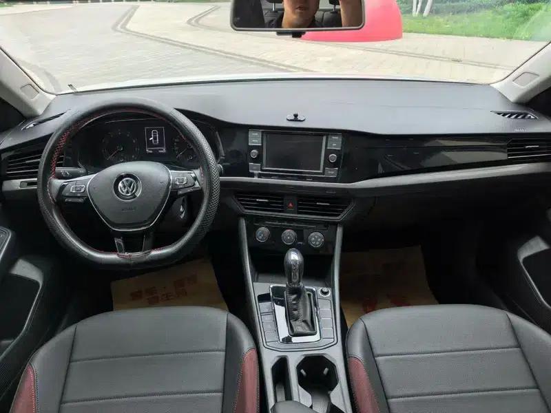 2020 Volkswagen Bora 1.5L Automatic Comfort Model — миниатюра 7