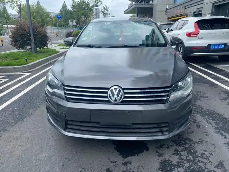 2013 Volkswagen Bora 1.6L Manual Fashion Edition — миниатюра 2