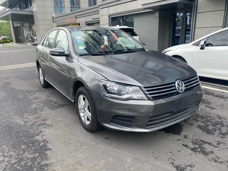 2013 Volkswagen Bora 1.6L Manual Fashion Edition — миниатюра 3
