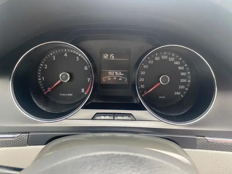 2013 Volkswagen Bora 1.6L Manual Fashion Edition — миниатюра 7