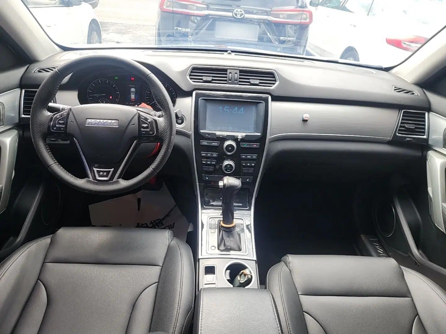 Haval H2 2016 Red-Label 1.5T Automatic Two-Wheel Drive Luxury Model — миниатюра 12
