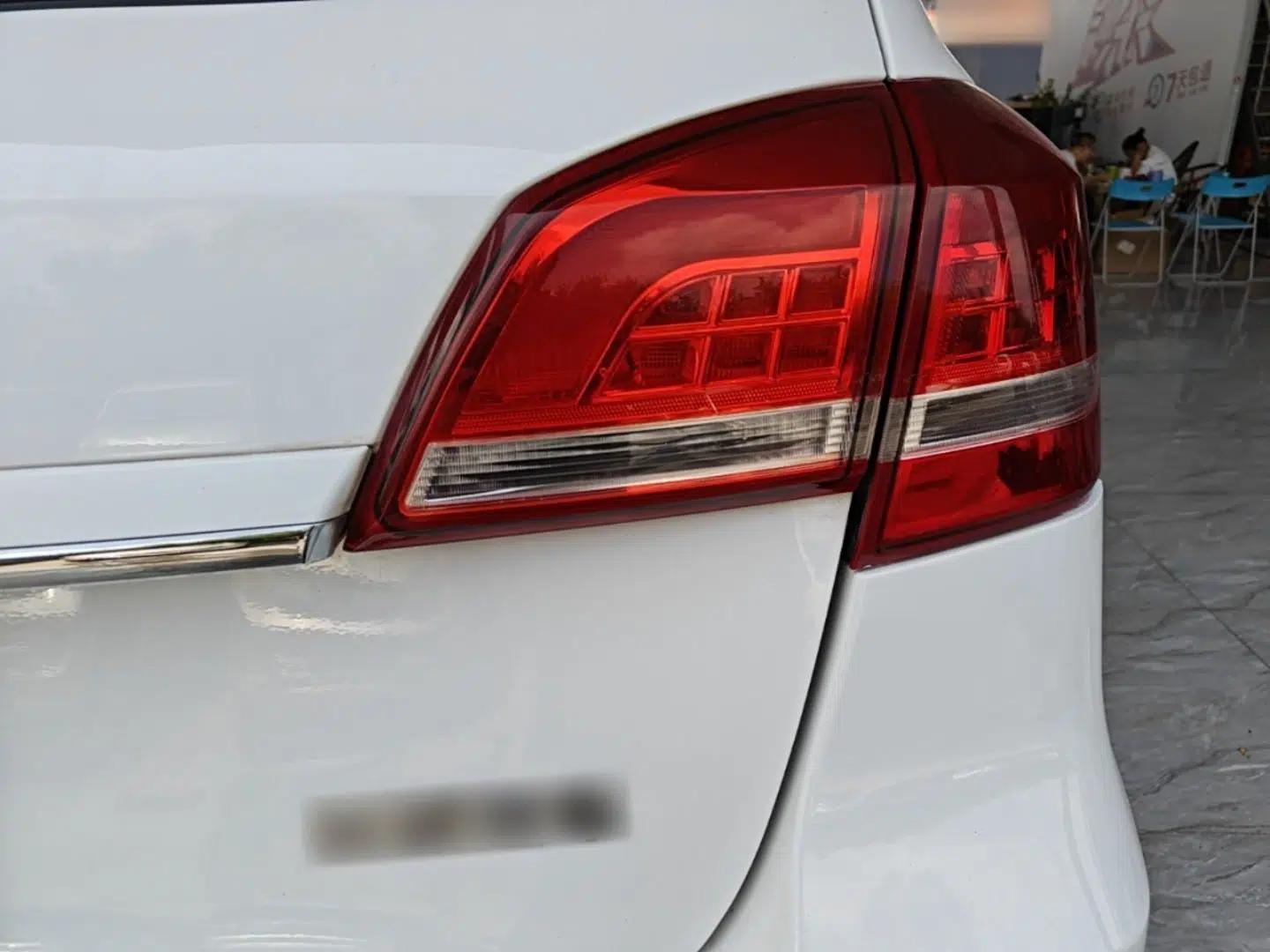 Haval H2 2016 Red-Label 1.5T Automatic Two-Wheel Drive Luxury Model — миниатюра 9