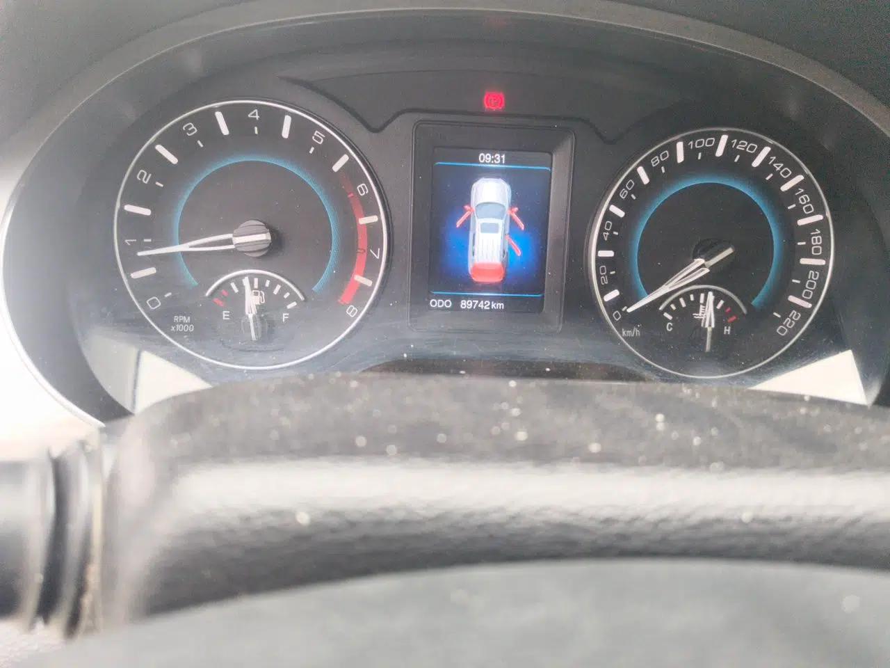 Haval H2 2014 1.5T Manual Two-Wheel Drive Elite Edition — миниатюра 12
