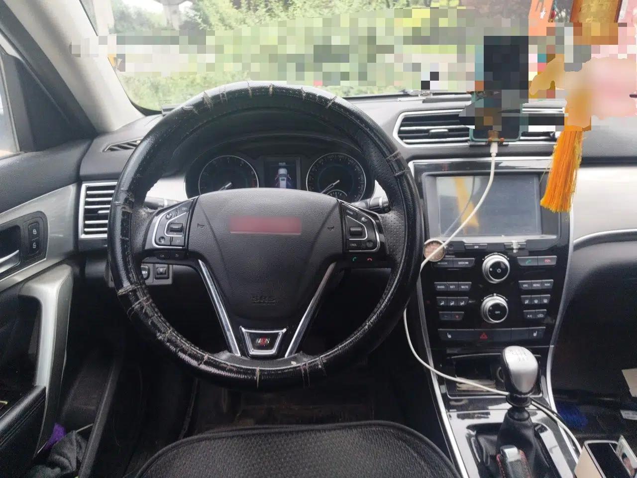 Haval H2 2014 1.5T Manual Two-Wheel Drive Elite Edition — миниатюра 10