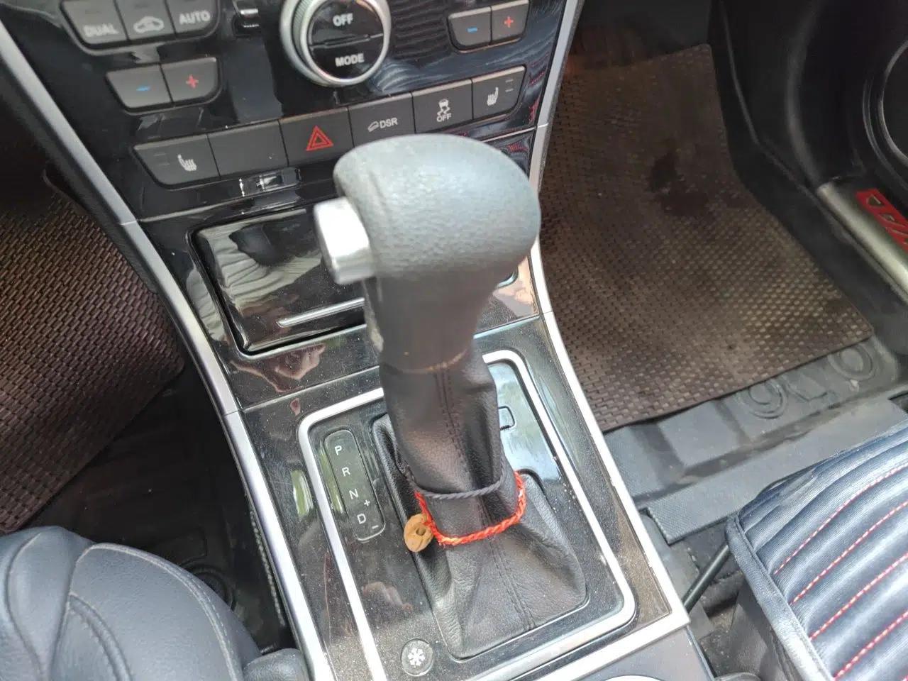 Haval H2 2015 1.5T Automatic Two-Wheel Drive Prestige Edition — миниатюра 14