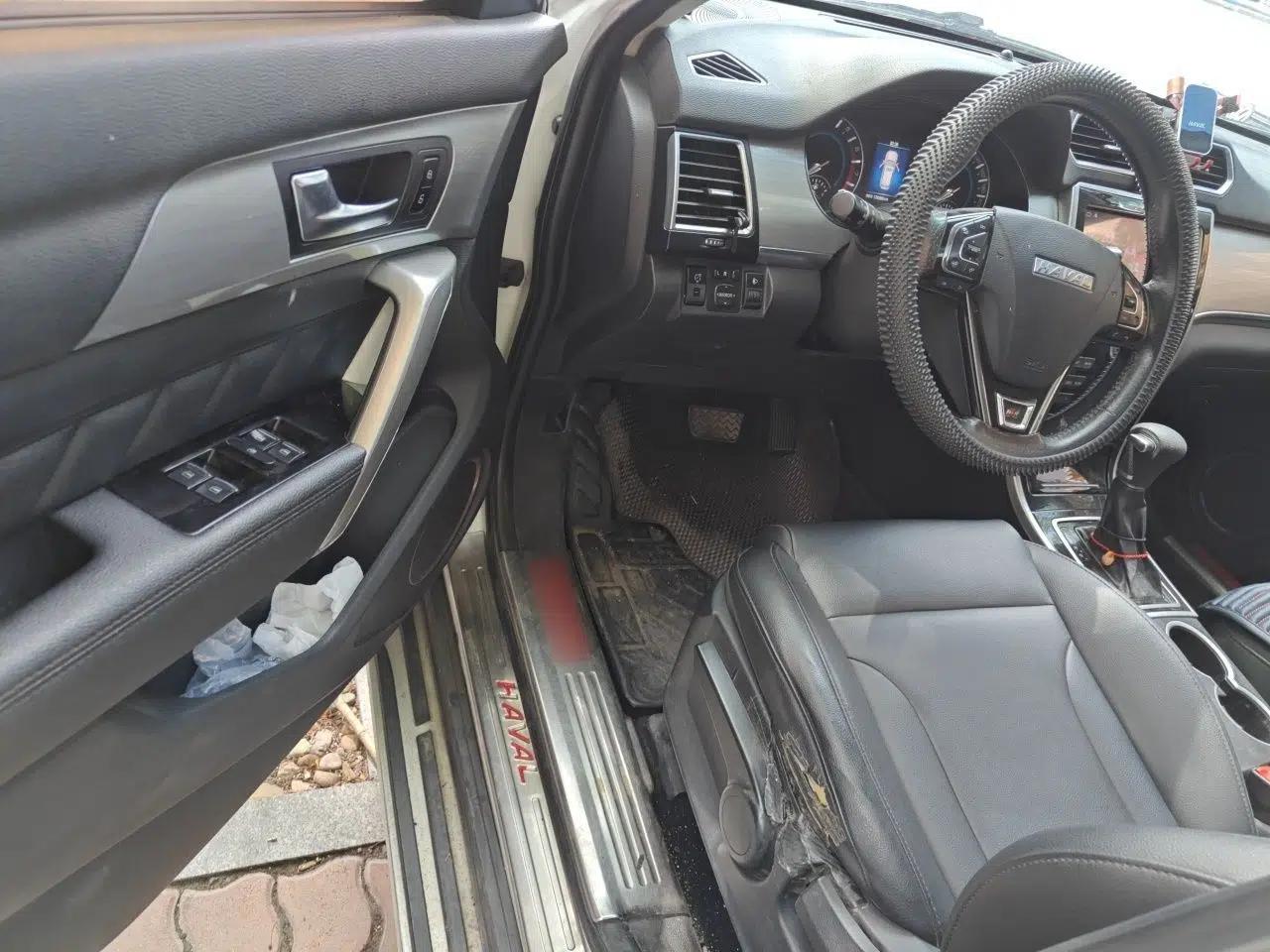 Haval H2 2015 1.5T Automatic Two-Wheel Drive Prestige Edition — миниатюра 16
