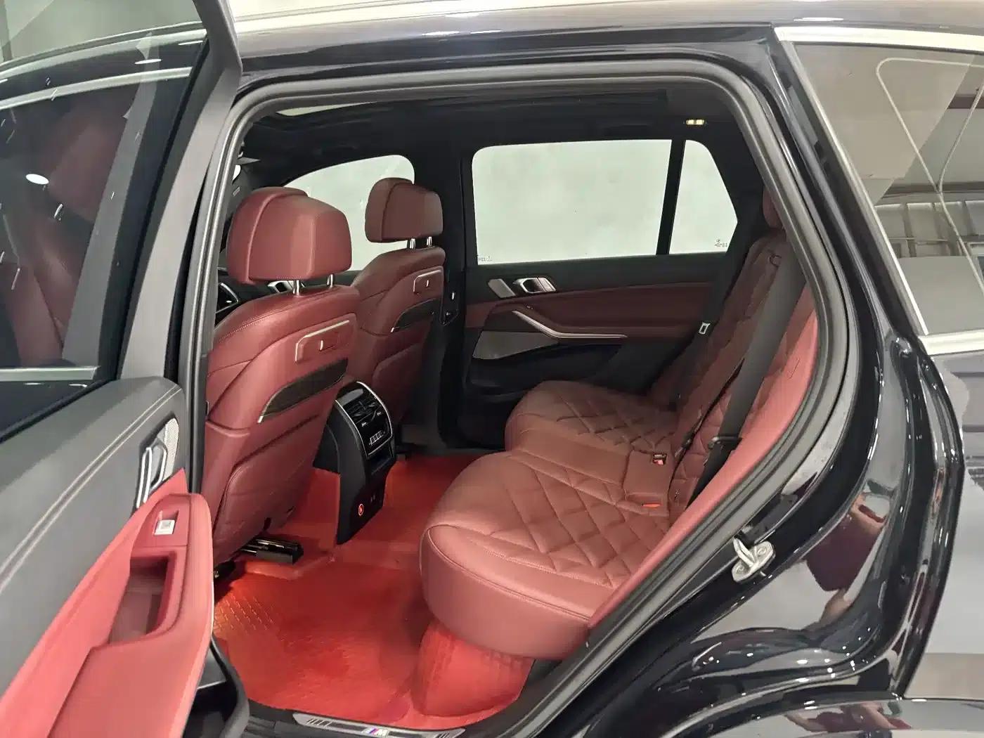 2023 BMW X5 xDrive 40Li M Sport Package — миниатюра 23