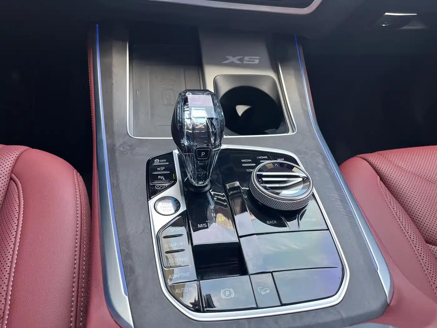 BMW X5 2023 xDrive 30Li Luxury M Sport Package — миниатюра 11