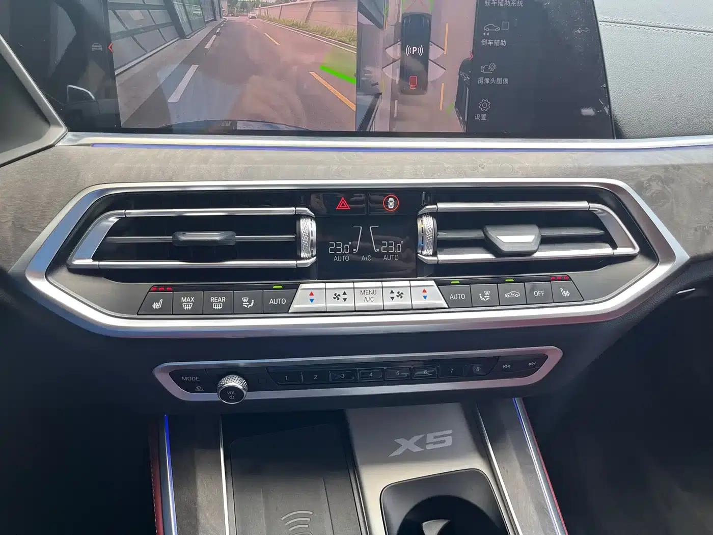 BMW X5 2023 xDrive 30Li Luxury M Sport Package — миниатюра 19