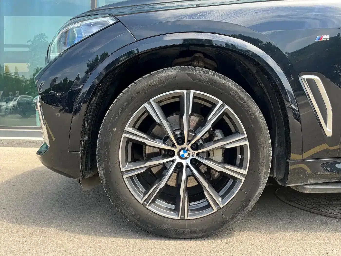 BMW X5 2023 xDrive 30Li Luxury M Sport Package — миниатюра 7