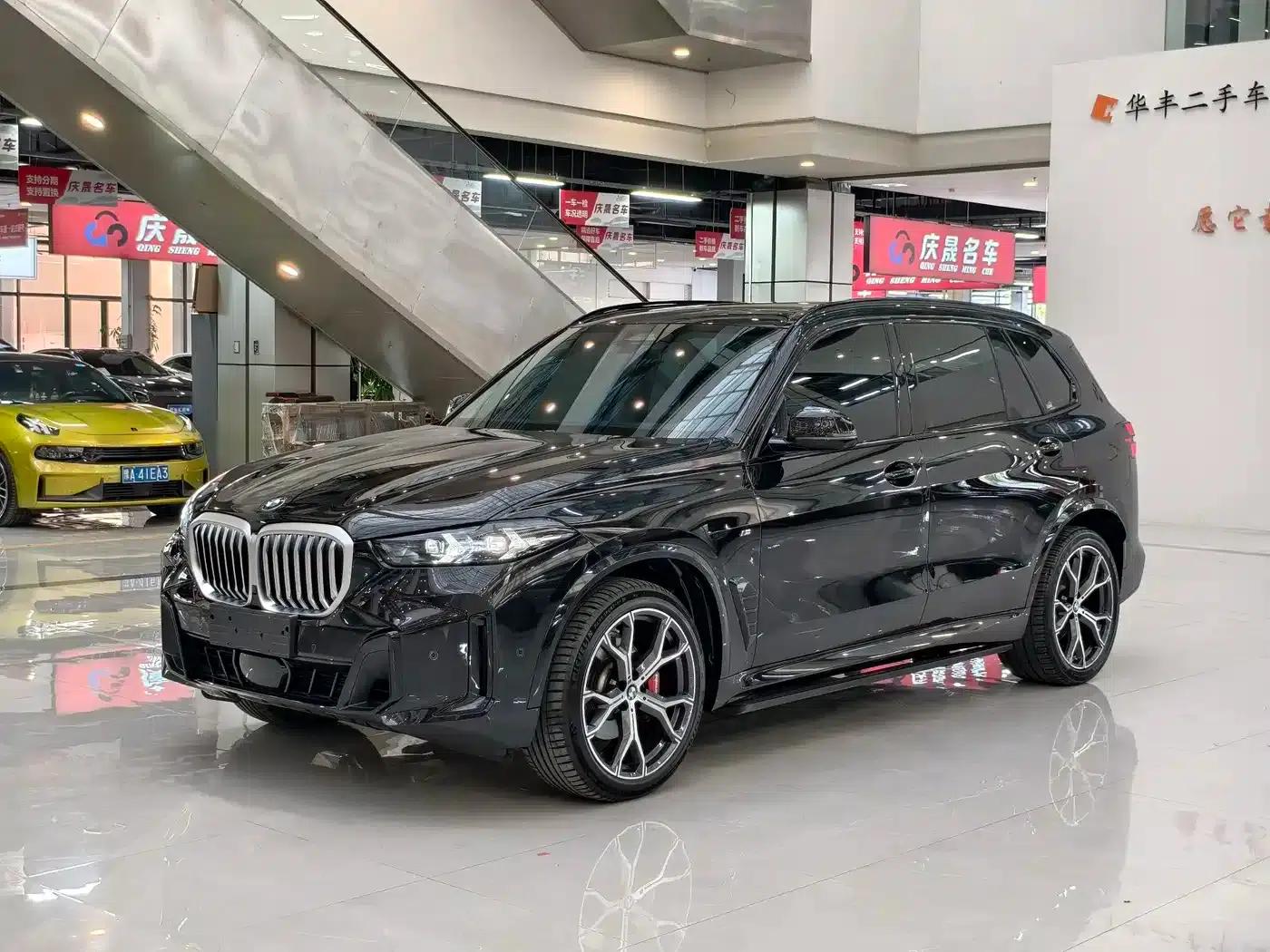 BMW X5 2023 xDrive 30Li Luxury M Sport Package — миниатюра 2