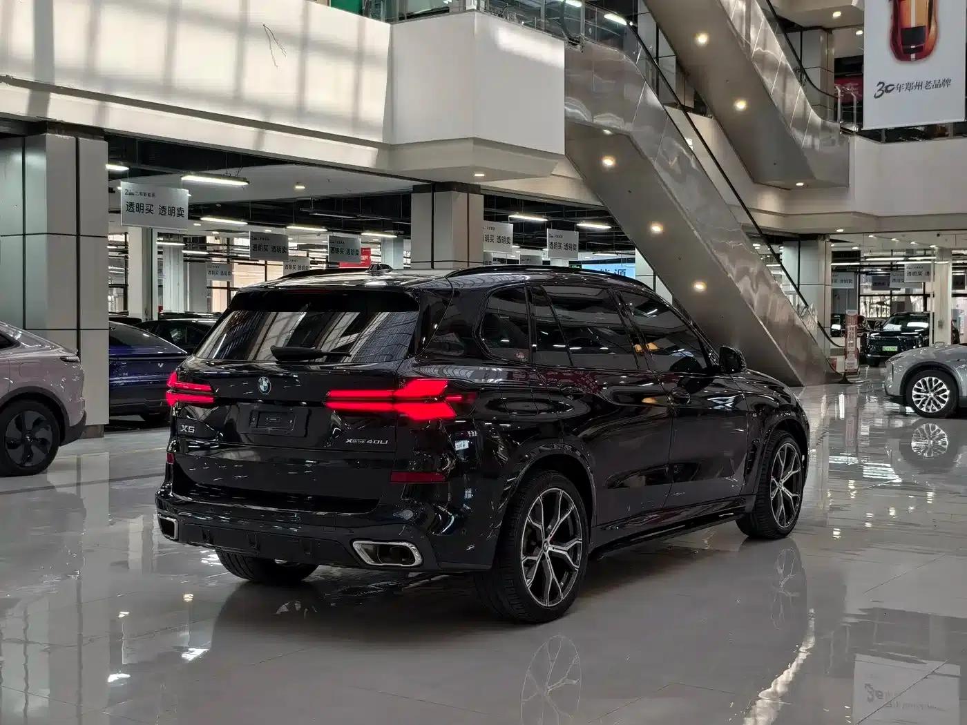 BMW X5 2023 xDrive 30Li Luxury M Sport Package — миниатюра 7