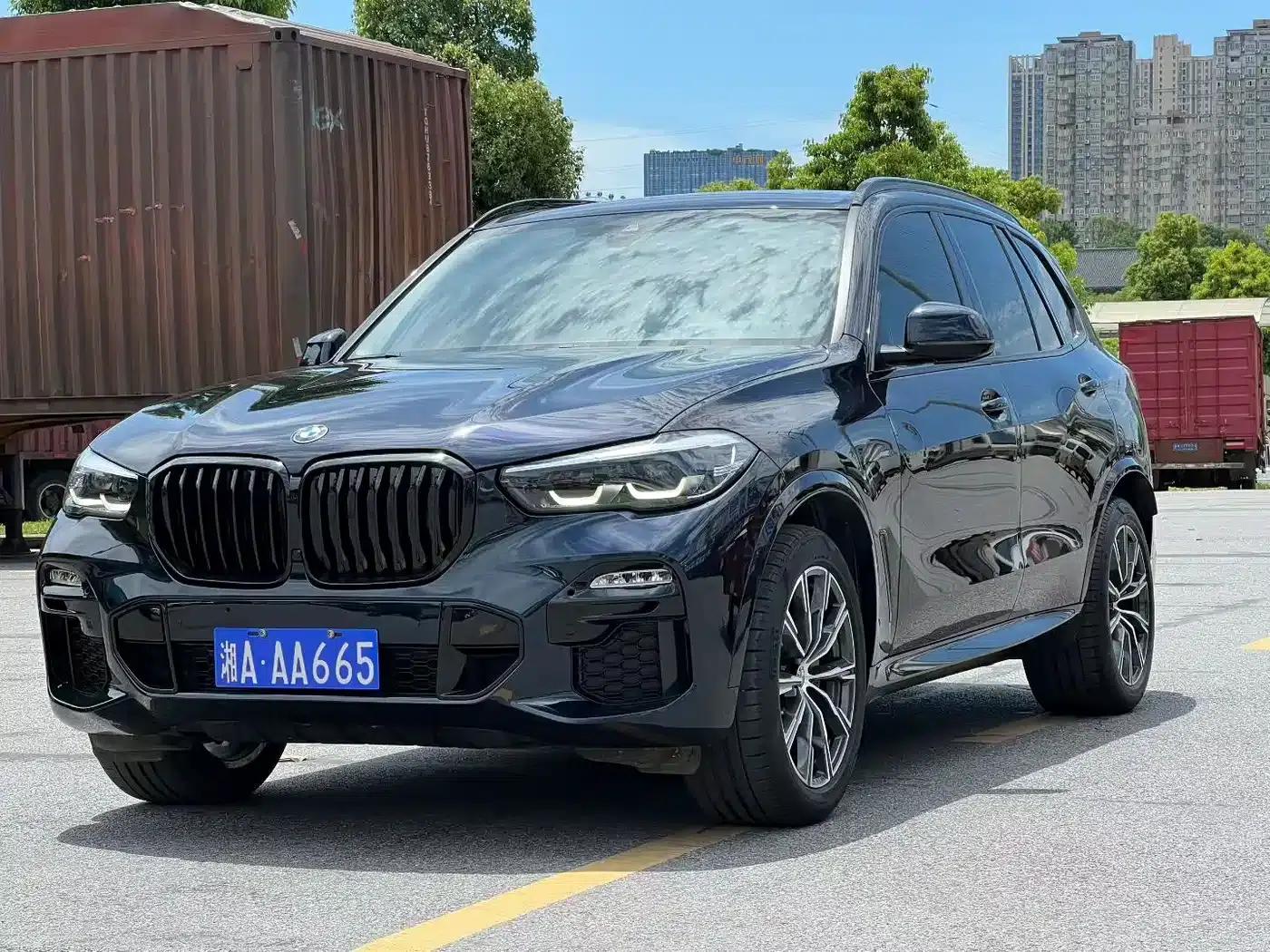 BMW X5 2022 xDrive 30Li M Sport Package — миниатюра 1