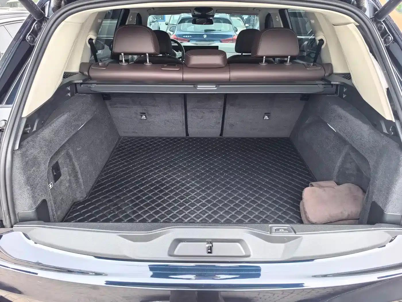 BMW X5 2023 xDrive 30Li M Sport Shadow Edition — миниатюра 16