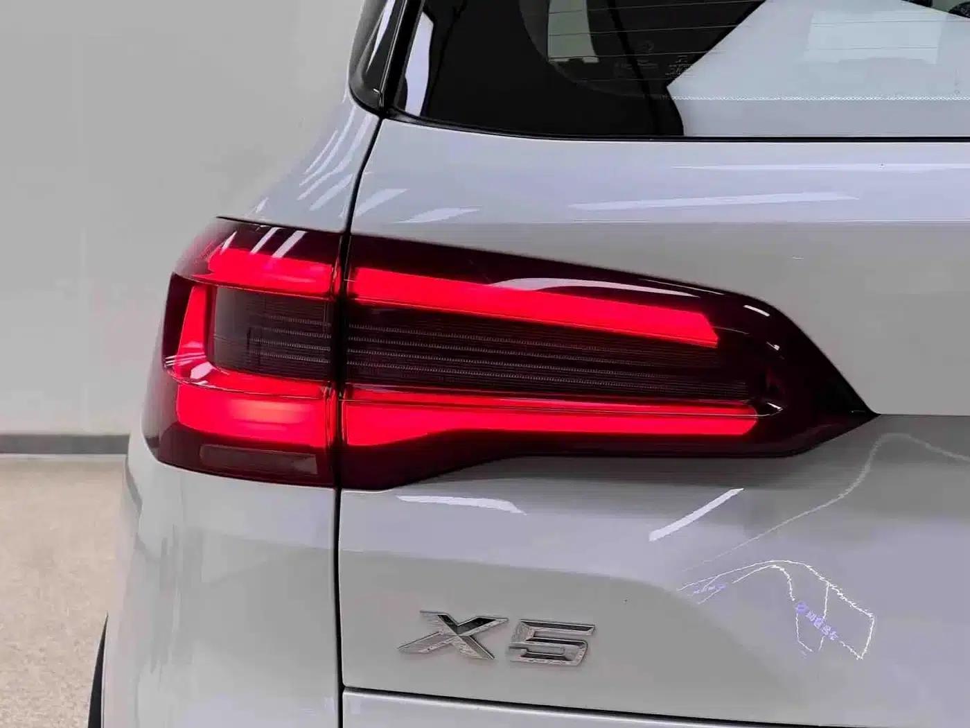 2021 BMW X5 xDrive40i M Sport Package (Imported) — миниатюра 11