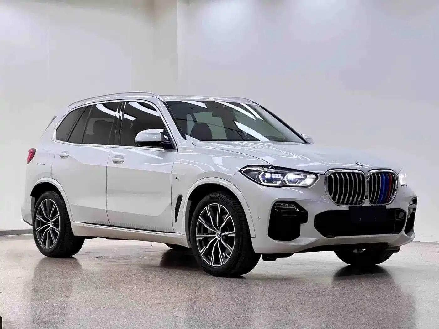 2021 BMW X5 xDrive40i M Sport Package (Imported) — миниатюра 3