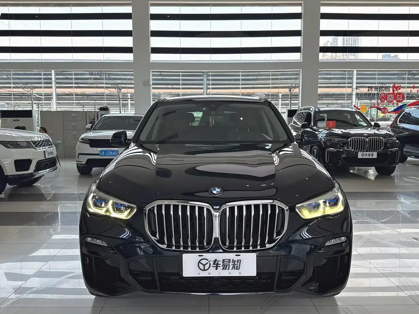 2021 BMW X5 xDrive30i M Sport Package (Imported) — миниатюра 2