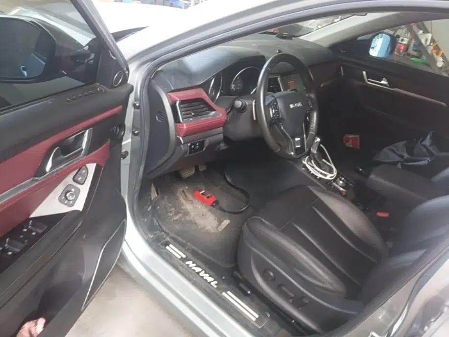 Haval H6 Coupe 2018 Red-Label 1.5T Automatic Two-Wheel Drive Ultra-Luxury Model — миниатюра 23