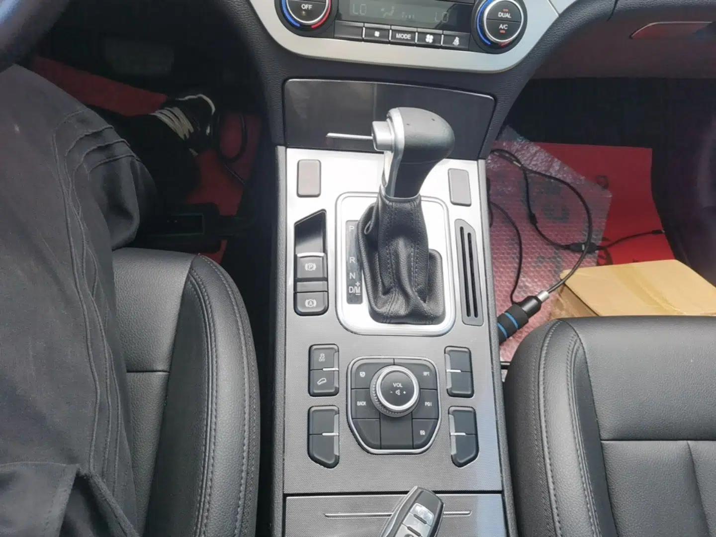 Haval H6 Coupe 2016 Blue Label 1.5T Automatic Two-Wheel Drive Urban Model — миниатюра 16